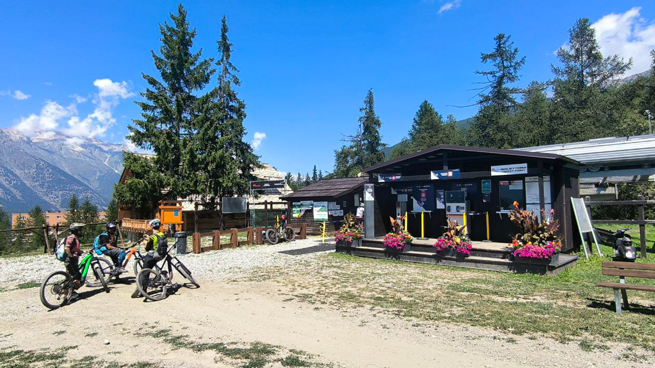 vialattea-impianti-estivi-destagionalizzazione-montagna-bike-tour